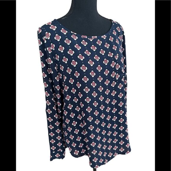 Loft relaxed fit navy blue floral blouse , size S - Picture 4 of 6